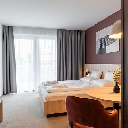 Hotel Novapart Stay Smart Вельс Экстерьер фото