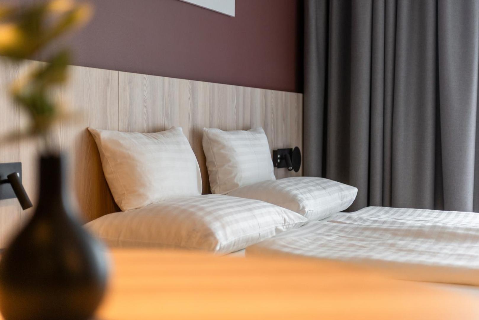 Hotel Novapart Stay Smart Вельс Экстерьер фото